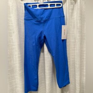 Medium, cropped yoga leggings